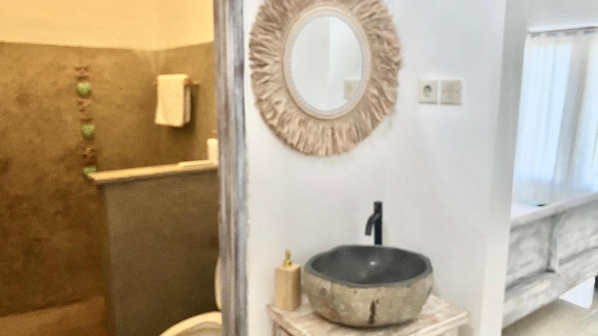 Oasis Boutique Villas レンボンガン島 エクステリア 写真